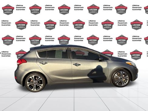Used 2016 Kia Forte EX image 7