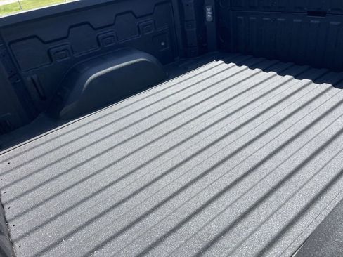 New 2025 GMC Sierra 1500 AT4 w/ Technology Package image 19