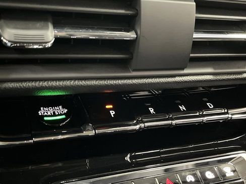 Used 2024 Lincoln Corsair AWD w/ Equipment Group 101A image 23