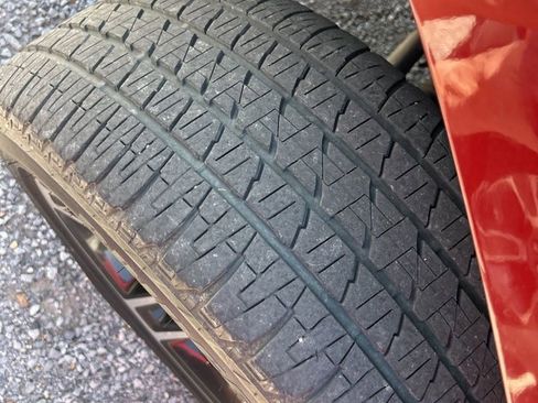 Used 2017 Chevrolet Suburban LT image 12