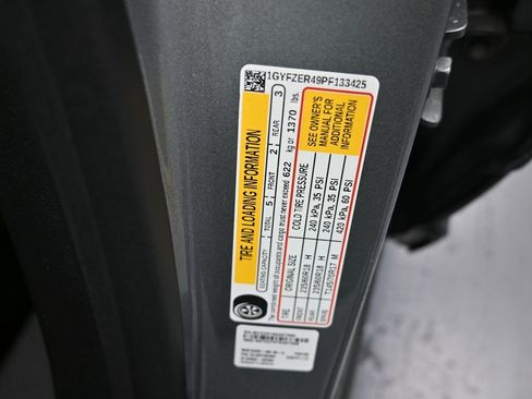 Certified 2023 Cadillac XT4 Sport image 9