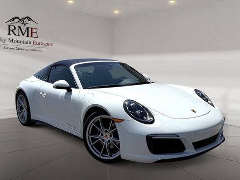 Used 2019 Porsche 911 Targa 4 AWD/4WD image 1