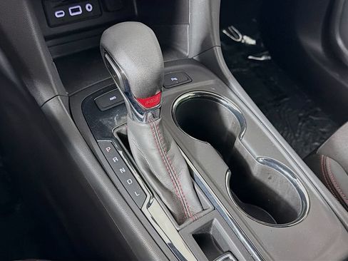Used 2024 Chevrolet Equinox RS AWD/4WD image 16