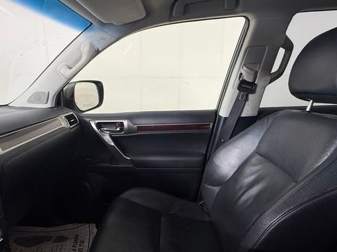 Used 2016 Lexus GX 460 w/ Premium Package AWD/4WD image 21