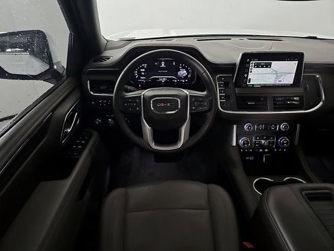 Used 2023 GMC Yukon XL SLT w/ SLT Premium Package RWD image 13