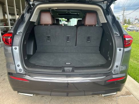 Used 2019 Buick Enclave Avenir w/ Avenir Technology Package FWD image 12