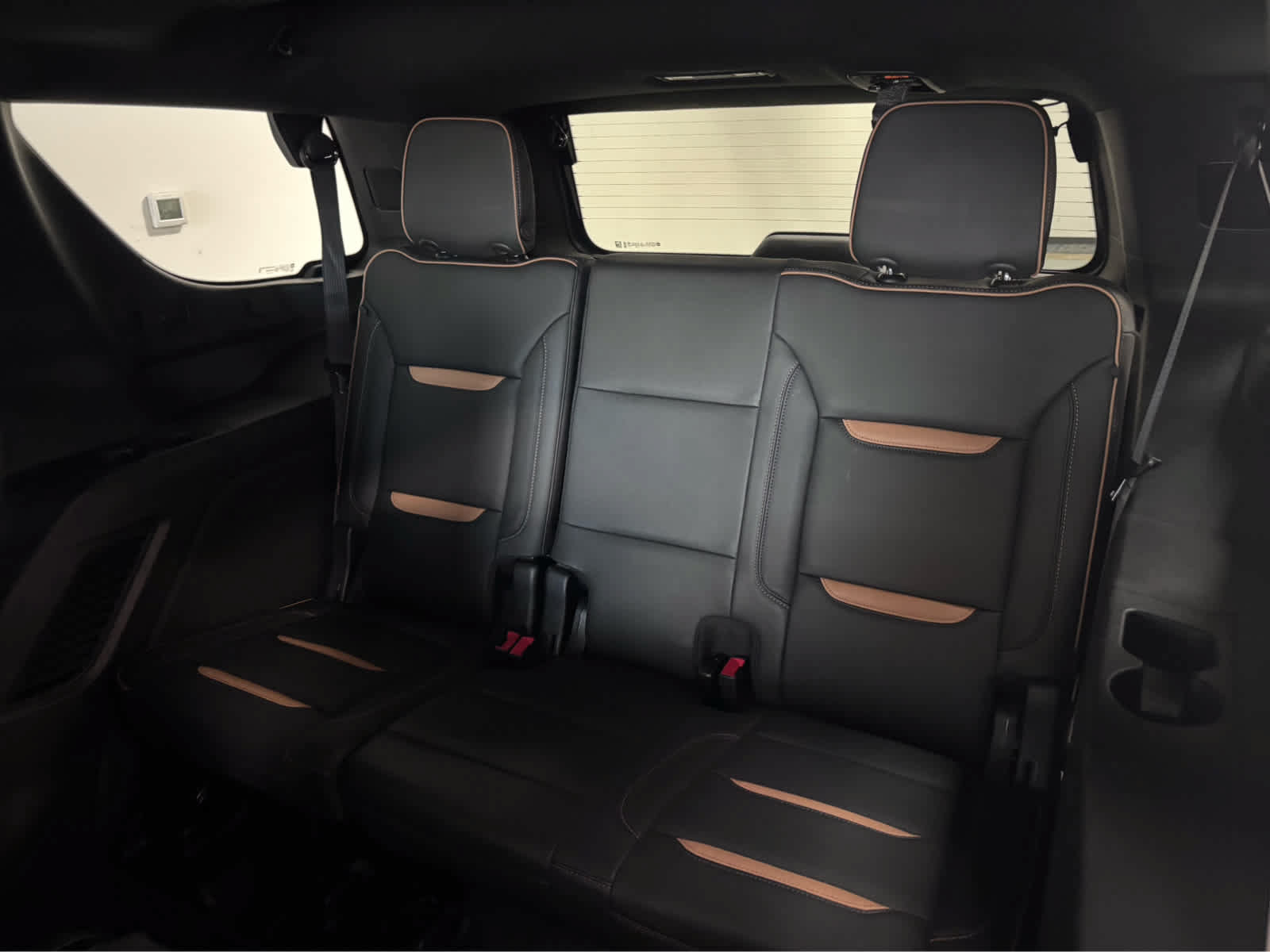 Used 2024 GMC Yukon AT4 AWD/4WD image 14
