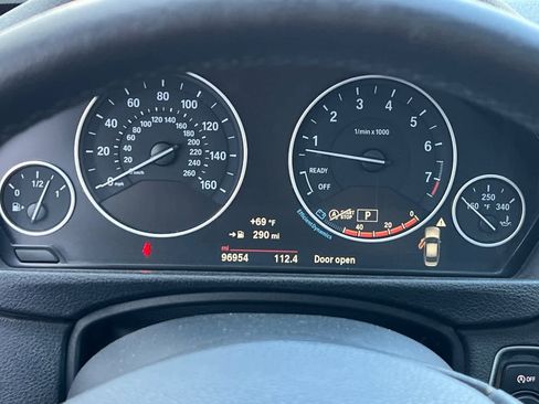 Used 2016 BMW 320i xDrive Sedan image 26