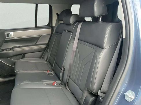 Used 2025 Hyundai Santa Fe XRT AWD/4WD image 6