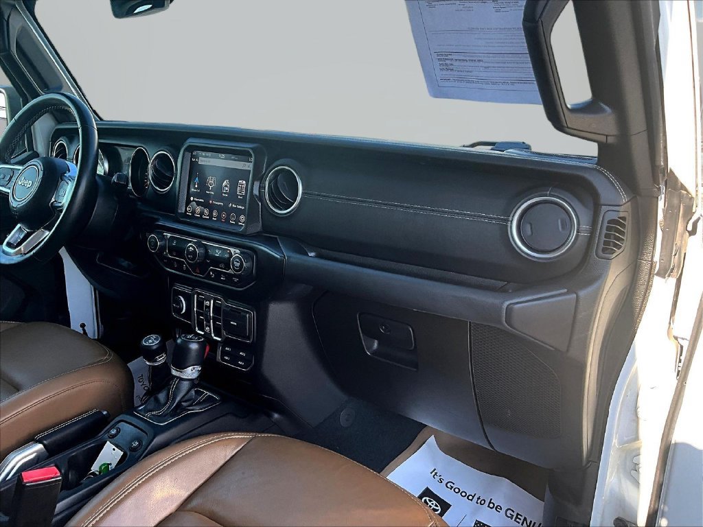Used 2022 Jeep Wrangler Unlimited Sahara w/ Safety Group AWD/4WD image 28