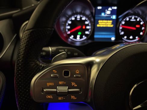 Used 2022 Mercedes-Benz GLC 300 4MATIC image 17