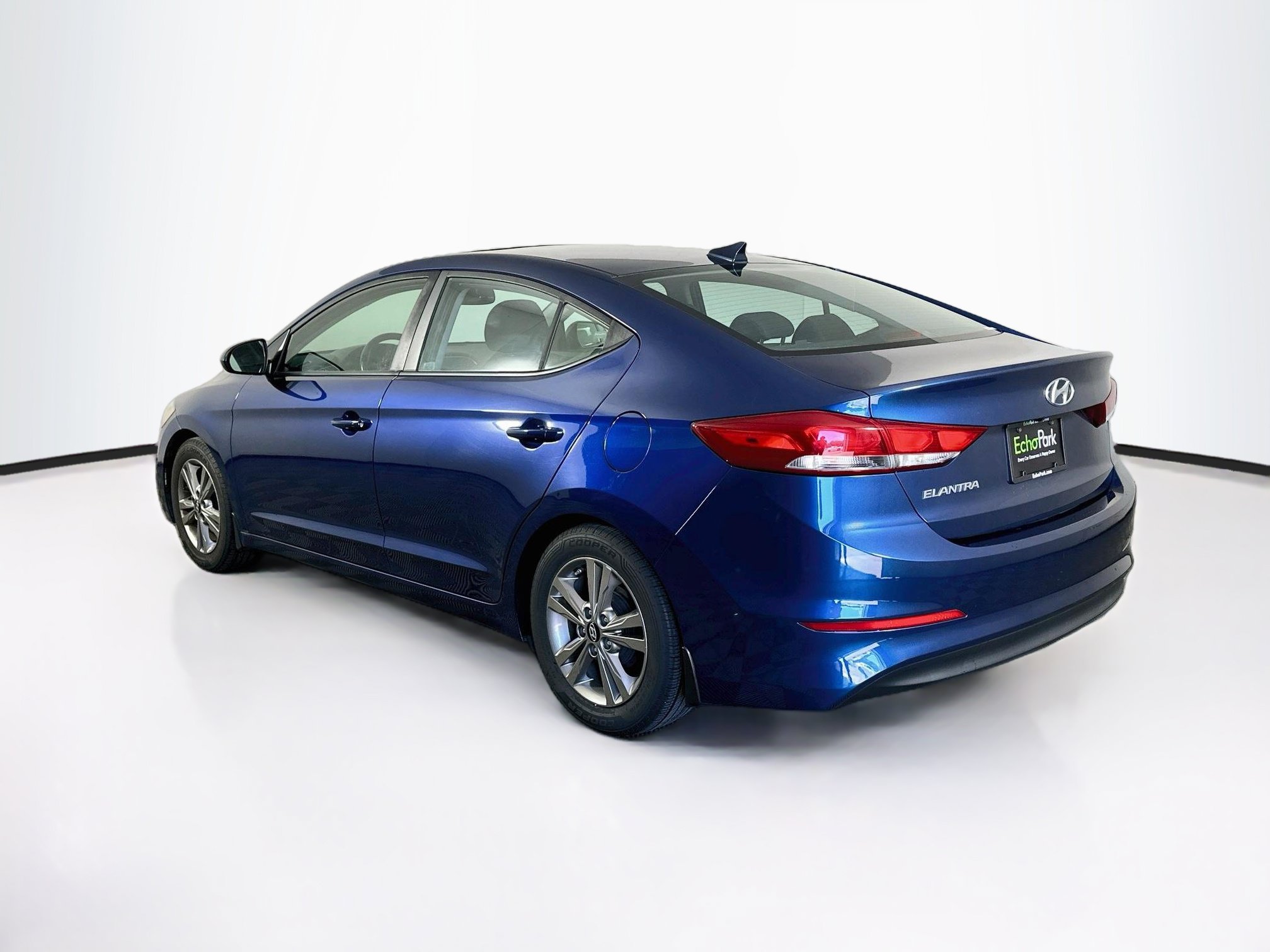 Used 2017 Hyundai Elantra Value Edition FWD image 5