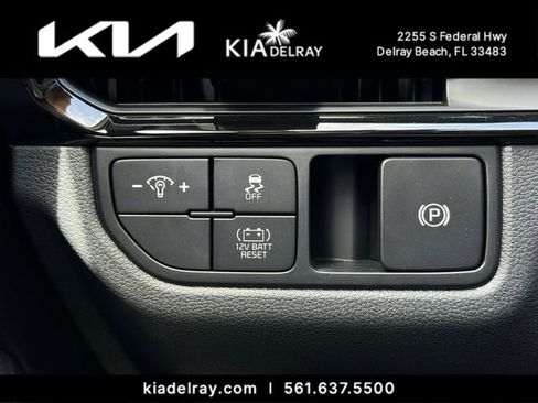 New 2026 Kia Sportage LX FWD image 24