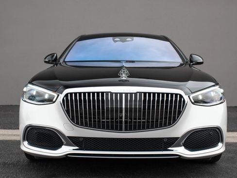 Used 2022 Mercedes-Benz Maybach S 580 4MATIC image 3