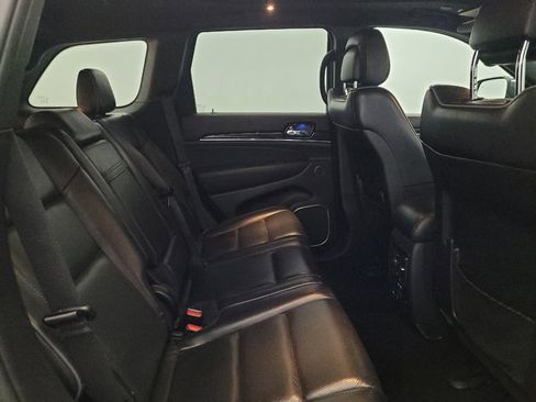 Used 2019 Jeep Grand Cherokee Overland AWD/4WD image 19