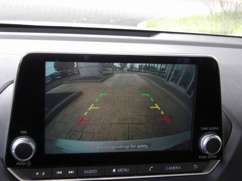 Certified 2024 Nissan Sentra SR image 27