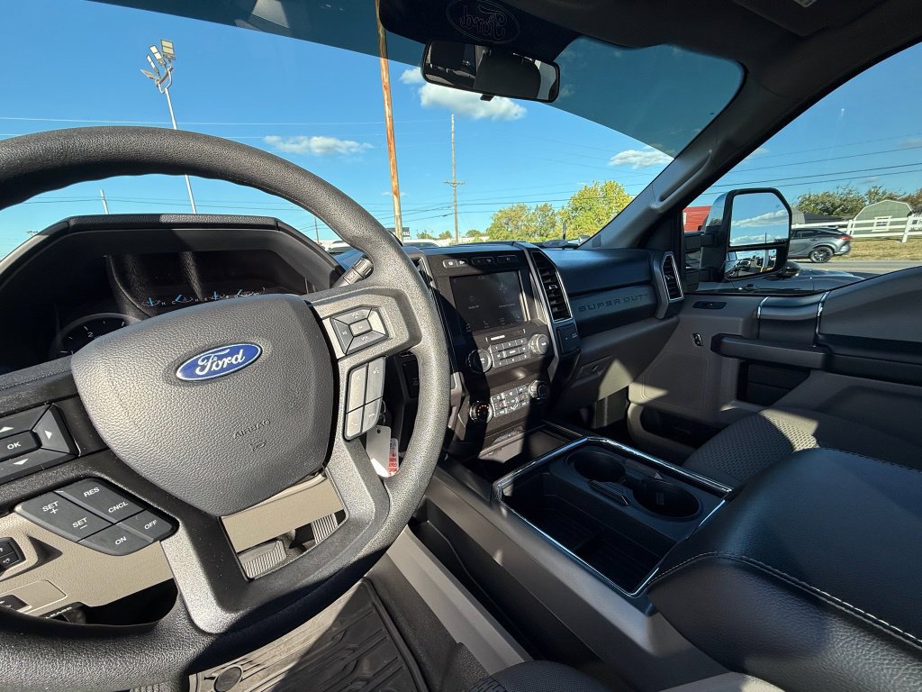 Used 2019 Ford F250 XLT w/ XLT Premium Package AWD/4WD image 12