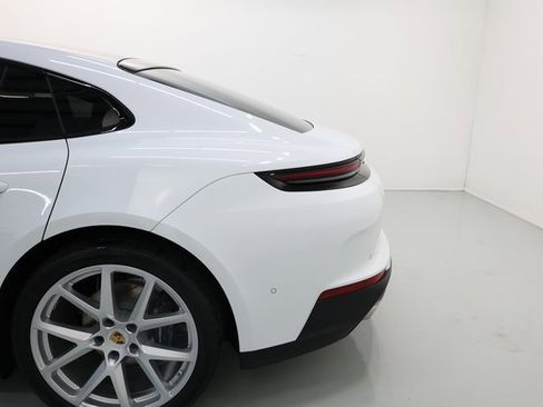Used 2024 Porsche Panamera 4 image 64