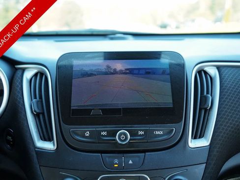 Used 2023 Chevrolet Malibu RS image 20