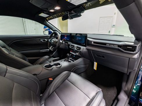 Used 2024 Ford Mustang GT Premium w/ GT Performance Package image 40