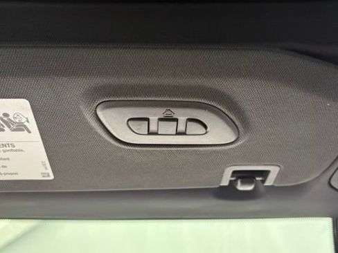 Used 2025 GMC Hummer EV 3X AWD/4WD image 45
