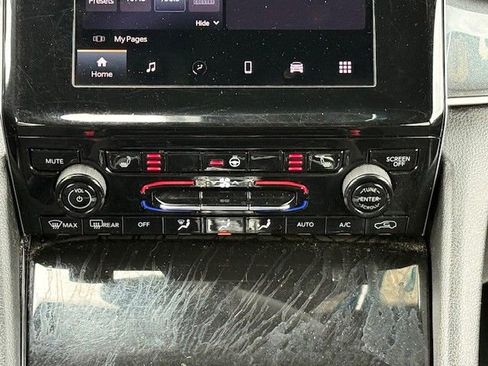 Used 2023 Jeep Grand Cherokee Altitude image 22