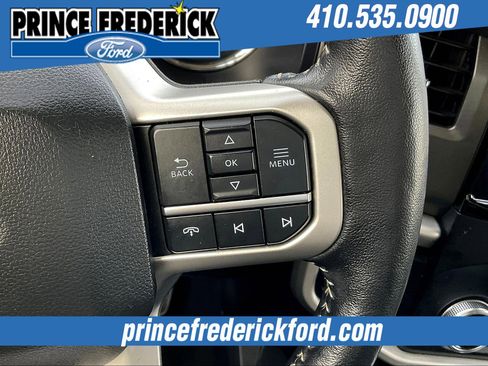 Used 2024 Ford Expedition XLT image 18