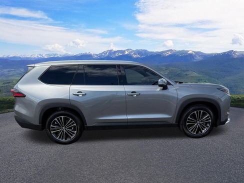 Used 2026 Toyota Grand Highlander AWD Hybrid image 7