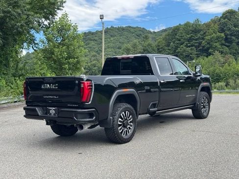 Used 2024 GMC Sierra 2500 Denali Ultimate w/ Max Trailering Package AWD/4WD image 7