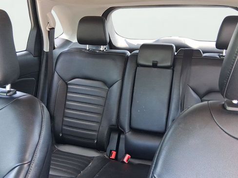 Used 2020 Ford Edge SEL w/ Cold Weather Package AWD/4WD image 8