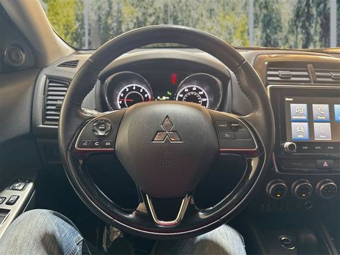 Used 2024 Mitsubishi Outlander Sport SE AWD/4WD image 16