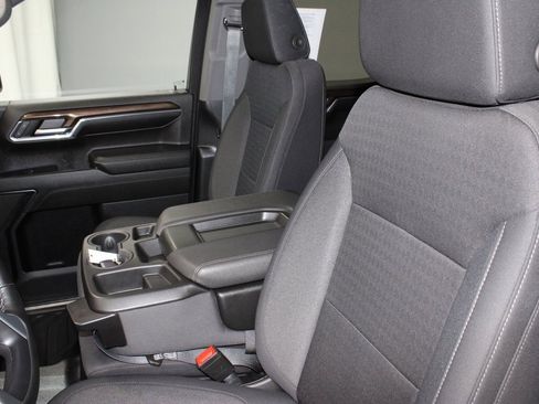 Used 2024 Chevrolet Silverado 1500 LT image 26