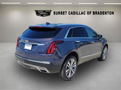 Certified 2025 Cadillac XT5 Premium Luxury w/ Technology Package AWD/4WD image 4