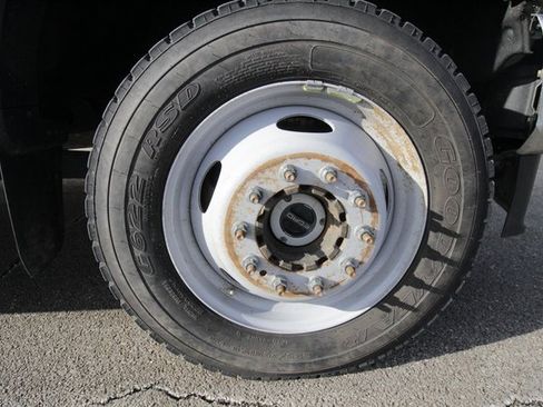 Used 2021 Ford F550 4x4 Regular Cab Super Duty image 19