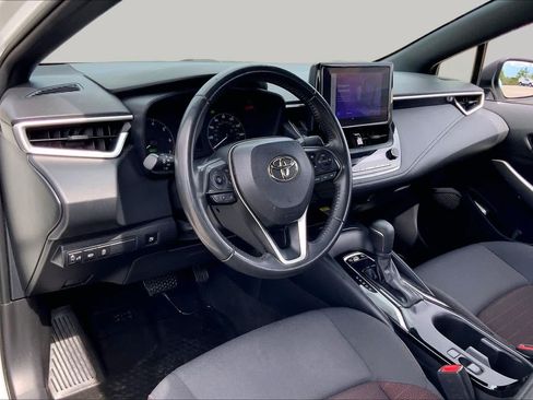 Used 2024 Toyota Corolla SE w/ SE Package FWD image 17
