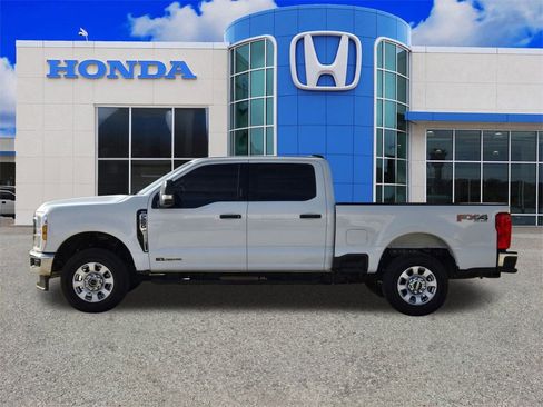 Used 2024 Ford F250 XLT w/ FX4 Off-Road Package image 6