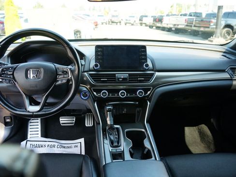 Used 2018 Honda Accord Sport image 15
