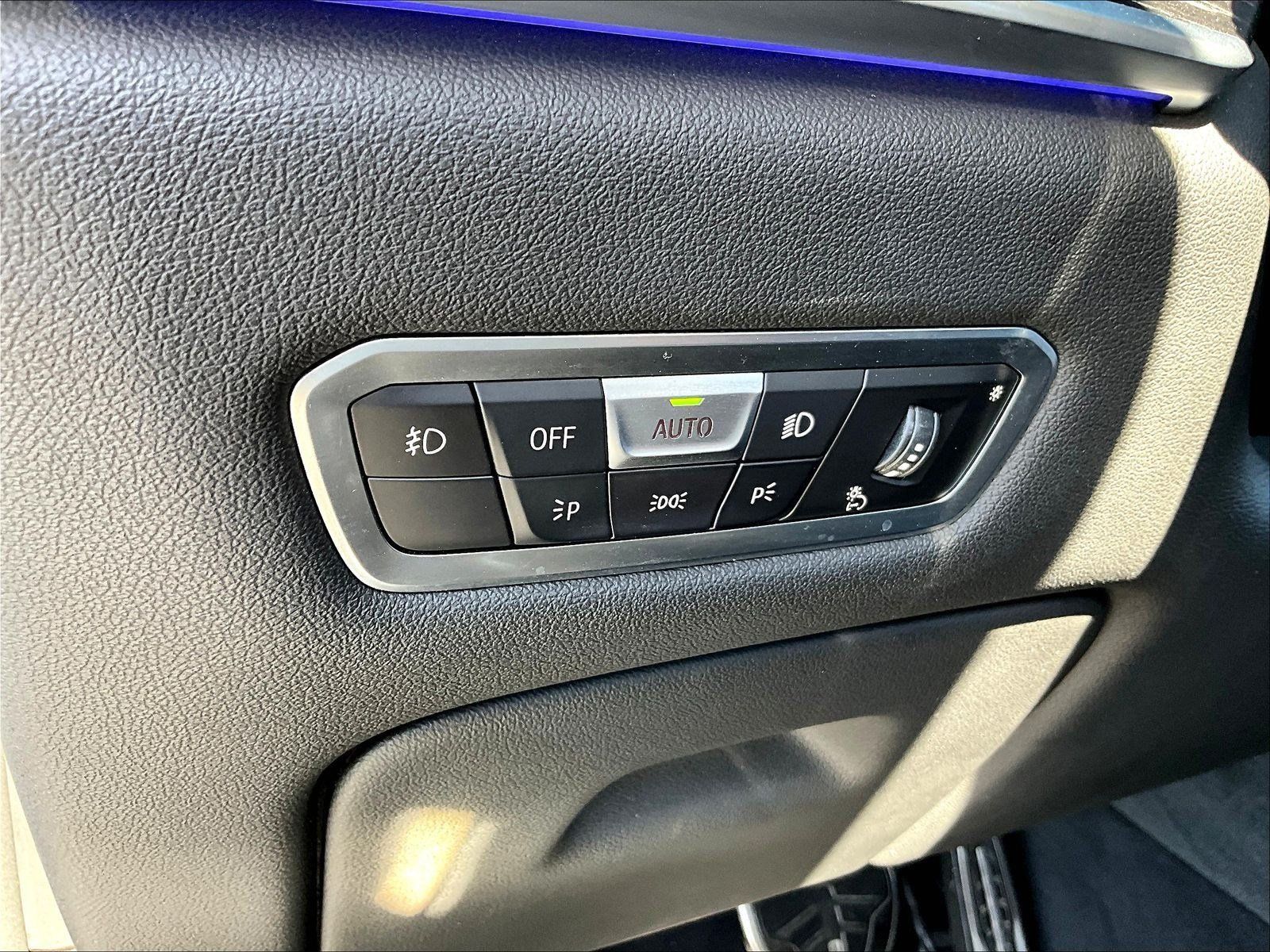 Used 2019 BMW X7 xDrive40i w/ Premium Package AWD/4WD image 40