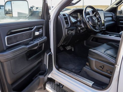 Used 2020 RAM 2500 Laramie image 33