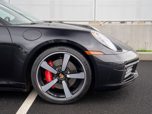 Used 2024 Porsche 911 Carrera 4S image 9