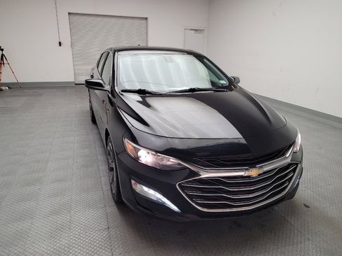 Used 2020 Chevrolet Malibu LT image 14