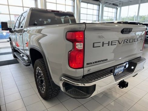 Used 2024 Chevrolet Silverado 3500 LT w/ Convenience Package image 44