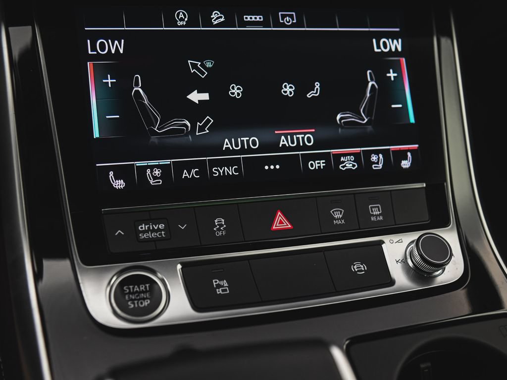 Used 2025 Audi Q8 Premium Plus w/ Premium Plus Package AWD/4WD image 25
