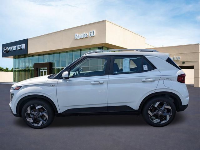 Used 2026 Hyundai Venue SEL FWD image 7
