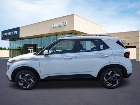 Used 2026 Hyundai Venue SEL FWD image 7