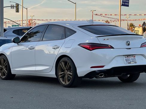 Used 2023 Acura Integra A-Spec image 6
