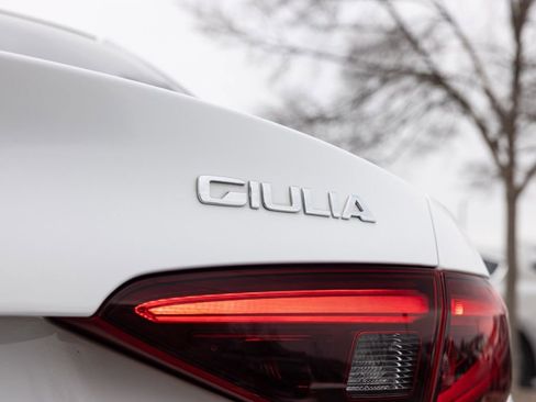 Used 2023 Alfa Romeo Giulia Veloce image 58