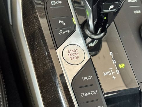 Used 2022 BMW 330i xDrive Sedan w/ Convenience Package image 26