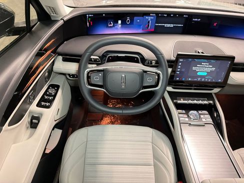 New 2026 Lincoln Nautilus Reserve w/ Jet Appearance Package AWD/4WD image 20