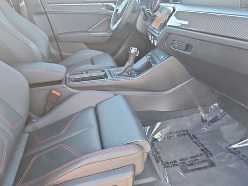 Certified 2025 Audi Q3 2.0T Premium Plus w/ Premium Plus Package image 21